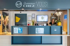 B&B HOTEL Troyes Magasins d'usine - Reception