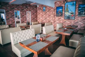 Himalayan Suite Hotel - Restaurant