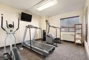 Travelodge by Wyndham Edmonton South - Salle de remise en forme