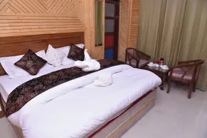 Sarahan Holliday Inn - Camera
