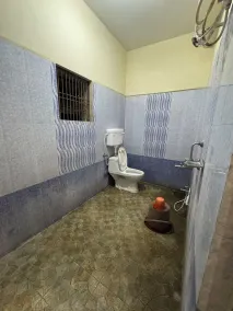 Hotel Asha Pride - Bathroom