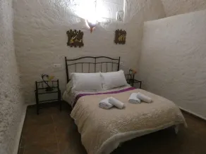 Cuevas La Solana - Room