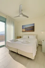 Ouzo Panoramic Houses 2, with private pool - Quarto