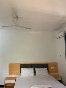 HUASHENG HOTEL - Room
