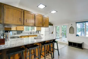Bremerton Vacation Rental w/ Hot Tub & Lake Access - Interiør