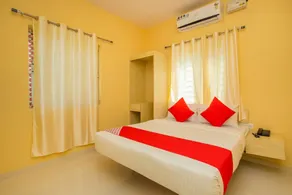 Hotel O Varcity Emerald Near Ragigudda Sri Prasanna Anjaneyaswamy Temple - Rom