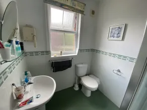 Pickwicks Guest House - Baño