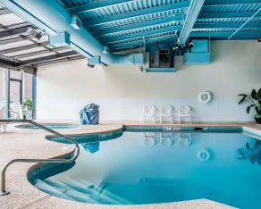 Quality Hotel & Suites At The Falls - Piscine
