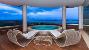 ADAM Hotel Suites - Vue de la chambre