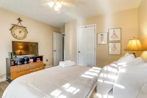 Cozy Buford Home w/ Piano ~ Mins to Lake Lanier! - Innenbereich