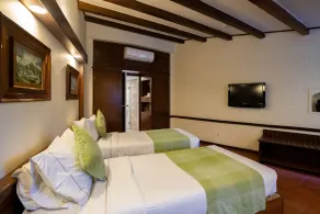 Fish Tail Lodge - Room