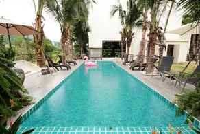 Porestva Hotel Sriracha - Piscine