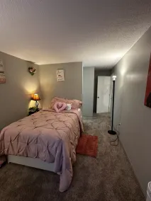 New-20p off-Uptown Love MPLS next to Fun - Zimmer