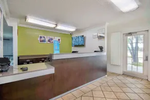 Studio 6 Extended Stay - San Antonio, TX - Six Flags - Lobby