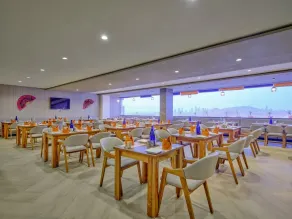 D Square Statue of Unity Kevadia, a member of Radisson Individuals - Restaurant