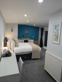 Fieldhead Hotel - Room