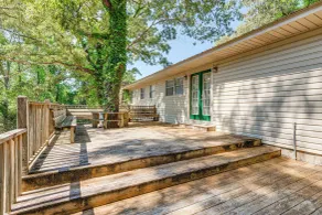 Peaceful Alabama Vacation Rental w/ Large Deck - Interiör