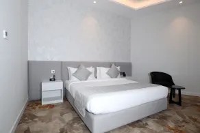 eStay Hotel - Room