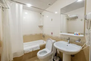 Hotel Billuri Sitora - Bathroom