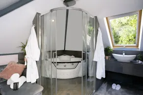 Stay at-FL - Bathroom