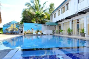 Home Feel Hotel - Image 1