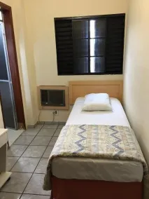Colonial Hotel - Room