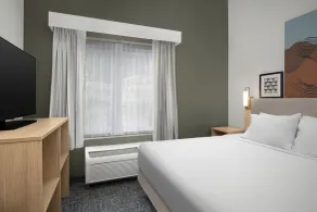 Comfort Suites Vestal Near University - Chambre