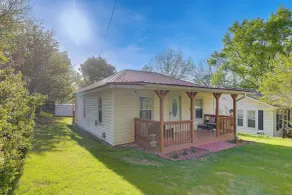 Fun w/ Family! West Blocton Home w/ Games & Grill - Innenbereich