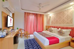 Qotel Signature - Golf Course Road - Camera