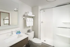 Holiday Inn Express Andover North - Lawrence by IHG - Salle de bain