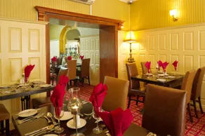 Shamrock Inn Hotel - Restaurant