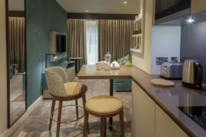 Staybridge Suites London Heathrow - Bath Road, an IHG Aparthotel - Chambre