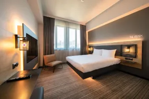 Moxy Bucharest Old Town - Room