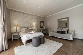 Solo Gracia Guesthouse - Room