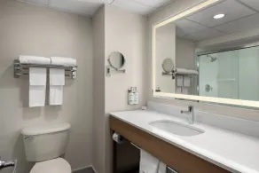 Holiday Inn Express & Suites Hawthorne - Elmsford North by IHG - Salle de bain