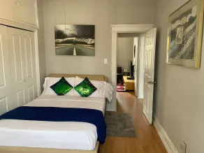 Cozy apt in WEST NY, NEW JERSEY, at 2 bloks from bus stop-15 minutes 2NY 7MINUTES VIA NYWATERWAY FERRY-BETTER CAN'T BE!! - Chambre