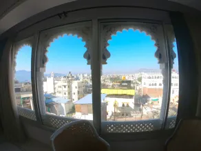 Little Peepal House - Quarto