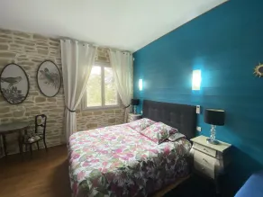 Domaine Ô Clair de Lune - Chambres d'Hôtes et Gîtes à Sarlat - Accès Cité Médiévale 5 minutes à pied - Parking - SPA & Massages en option - Piscine de saison - Rum