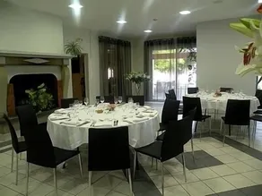 Logis Hôtels - Le Pont Bernet - Hotel 2 étoiles et restaurant - Restaurant
