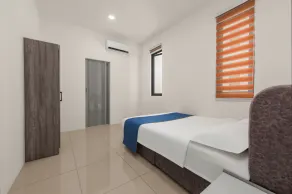 KUALA LUMPUR INTERNATIONAL AIRPORT Residensi by Avery#24-hour operation#15-minute drive to KLIA#中英文房东 - Room
