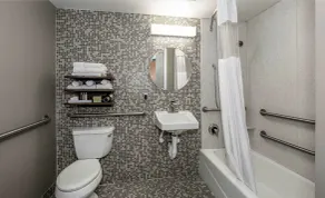 State House Inn, Trademark Collection by Wyndham - Salle de bain