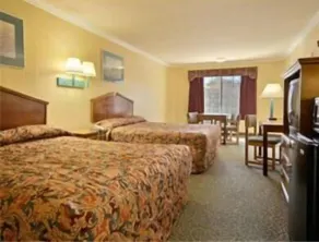 Super 8 by Wyndham Los Angeles Downtown - Chambre