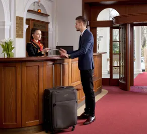 Imperial Spa & Kurhotel - Recepción