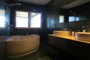 Sweet Home Braga Hostel & Guest House - Bathroom