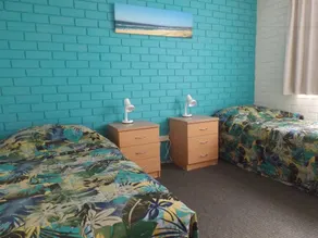 Surfside Merimbula Holiday Apartments - Room