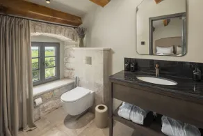 San Tomasini Heritage Hotel - Bathroom