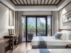 Yangshuo Mountain River Ballad Hotel - Free Yangshuo Train Station Pick Up and Drop Off - Room