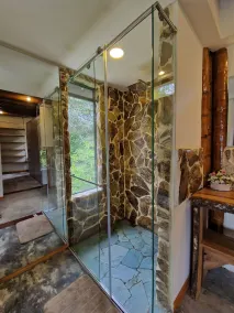 Bhutan Filandia - Bathroom