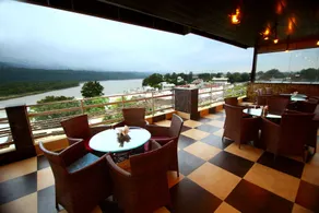 Hotel Gharonda By Classic Crown - Restaurang
