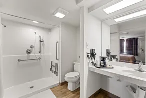 Marina Inn & Suites Chalmette-New Orleans - Badeværelse